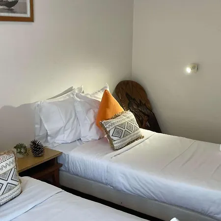 Hotel Logis Les Cols Verts 3*