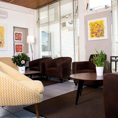 Hotel Logis Les Cols Verts 3*