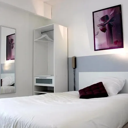 Logis Les Cols Verts Hotel 3*