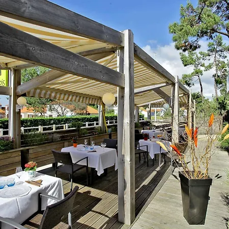 Les Cols Verts - Logis Hotel 3*