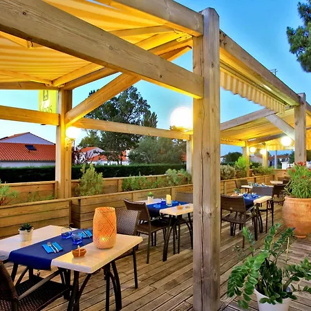 Les Cols Verts - Logis Hotel 3*