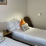فندق Les Cols Verts - Logis 3*