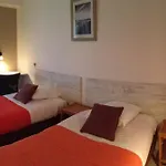 Les Cols Verts - Logis فندق 3*