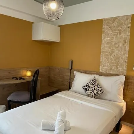 ホテル Logis Les Cols Verts 3*