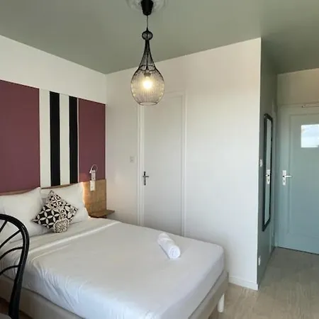 Logis Les Cols Verts Ξενοδοχείο 3*