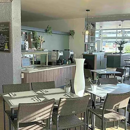 Les Cols Verts - Logis 3*
