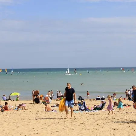 Ξενοδοχείο Logis Les Cols Verts 3*