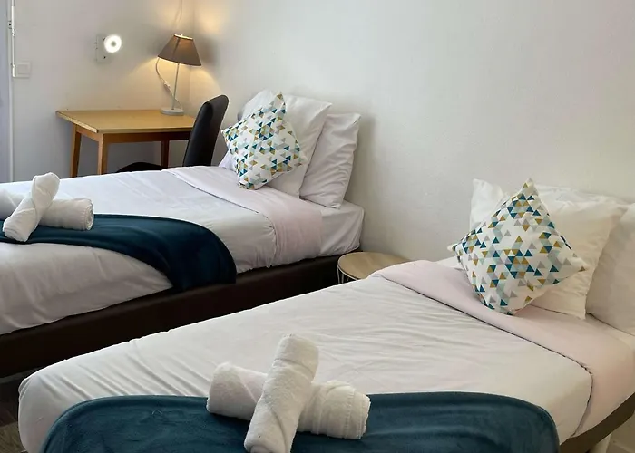 Logis Les Cols Verts Hotel