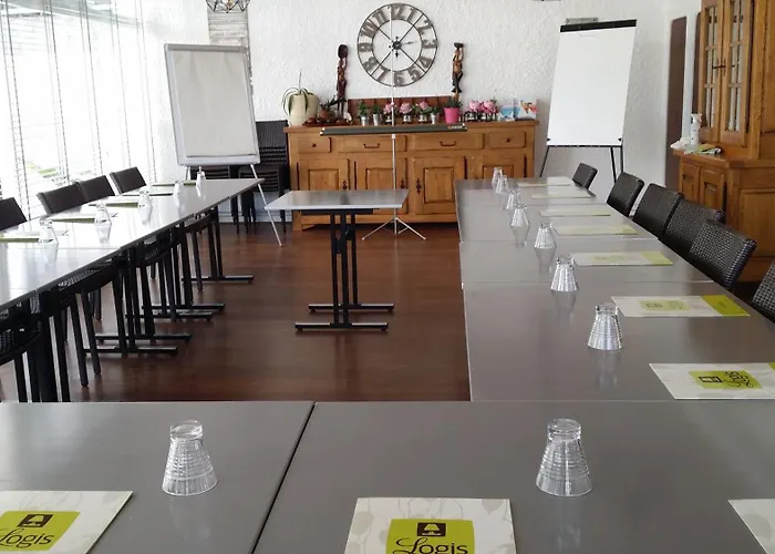 Hotel Logis Les Cols Verts