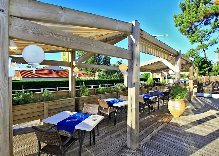 Hotel Logis Les Cols Verts La Tranche-sur-Mer