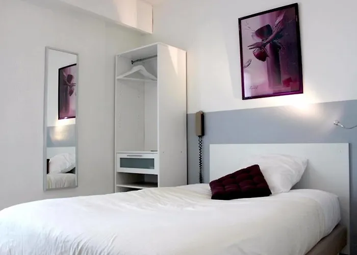 Logis Les Cols Verts Hotel 3*