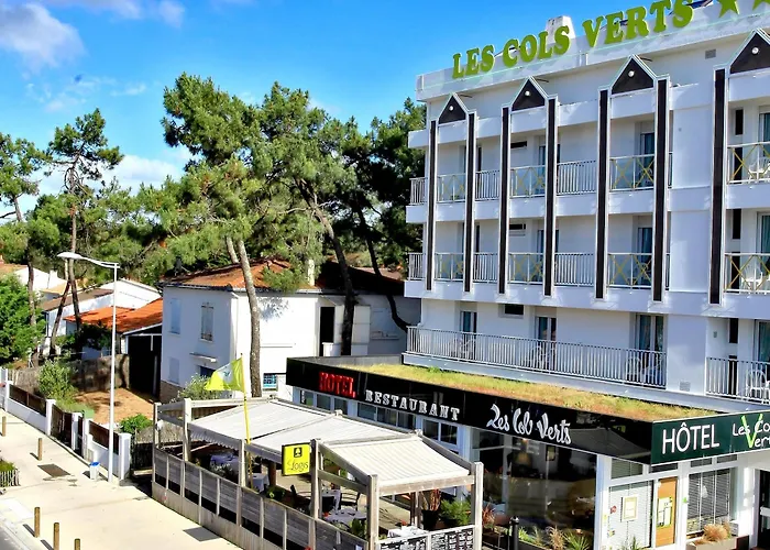 Logis Les Cols Verts 호텔 라트슈수르메르