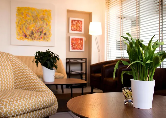 호텔 Logis Les Cols Verts 3*